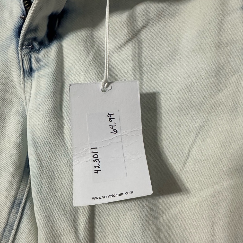 NWT Women's Vervet Alison Flared White Wash Jeans - Picture 13 of 14